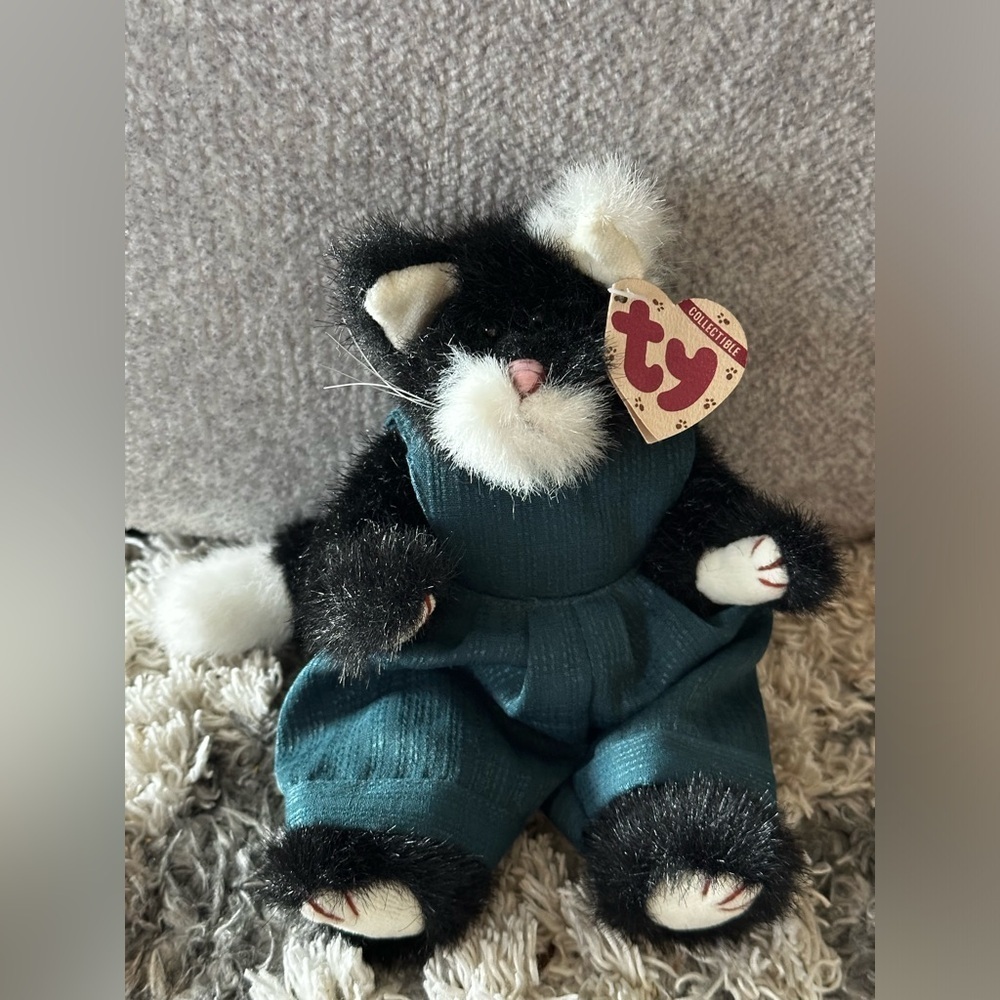 𝅺VINTAGE TY Beanie Babies The Attic Treasures Collection: Purrcy